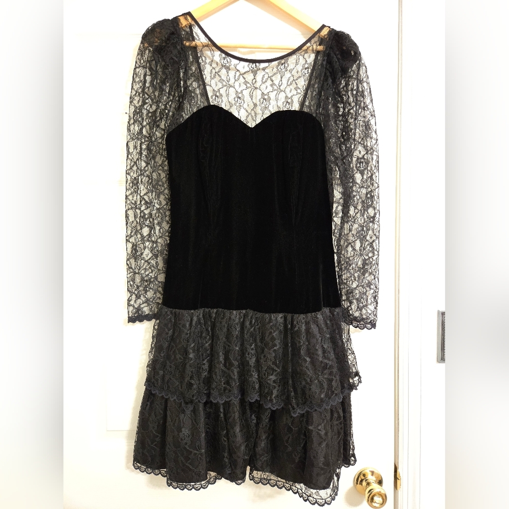 Vintage Steppin Out Black Lace Party Dress NO SIZE TAG - Picture 2 of 11